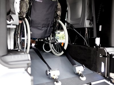 Tripod Mobility WAV’s - Adaptacja samochodu Peugeot Traveller & Expert Combi L3 - SF (wersja pojazdu 530,9 cm konwersja z krótką podłogą)